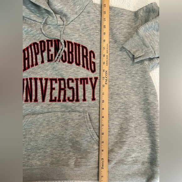 Shippensburg Univ Hooded gray w/black/red letters. Front pouch pkt.Fleece lined. - Picture 3 of 8